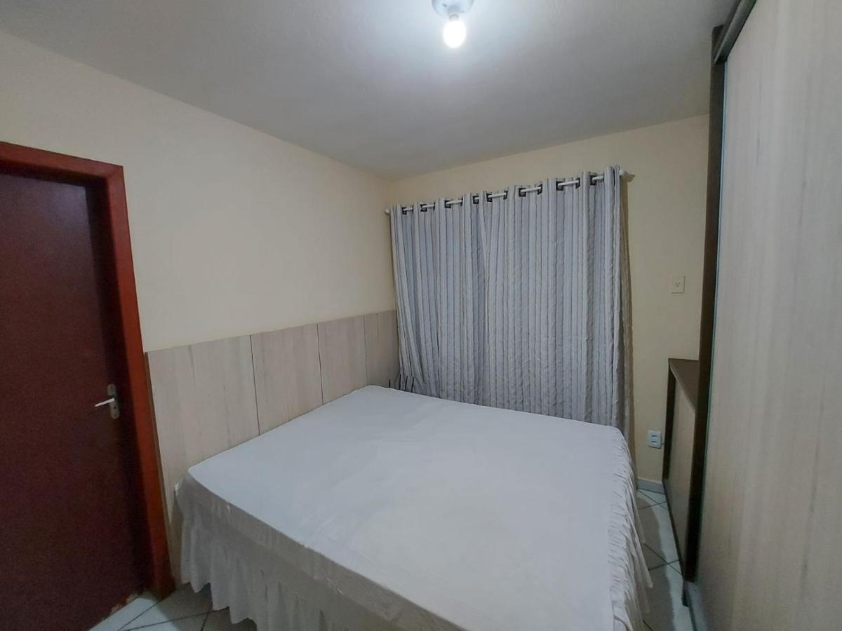 Apartamento 12 - Bombinhas - 200 Metros Da Praia Exterior foto