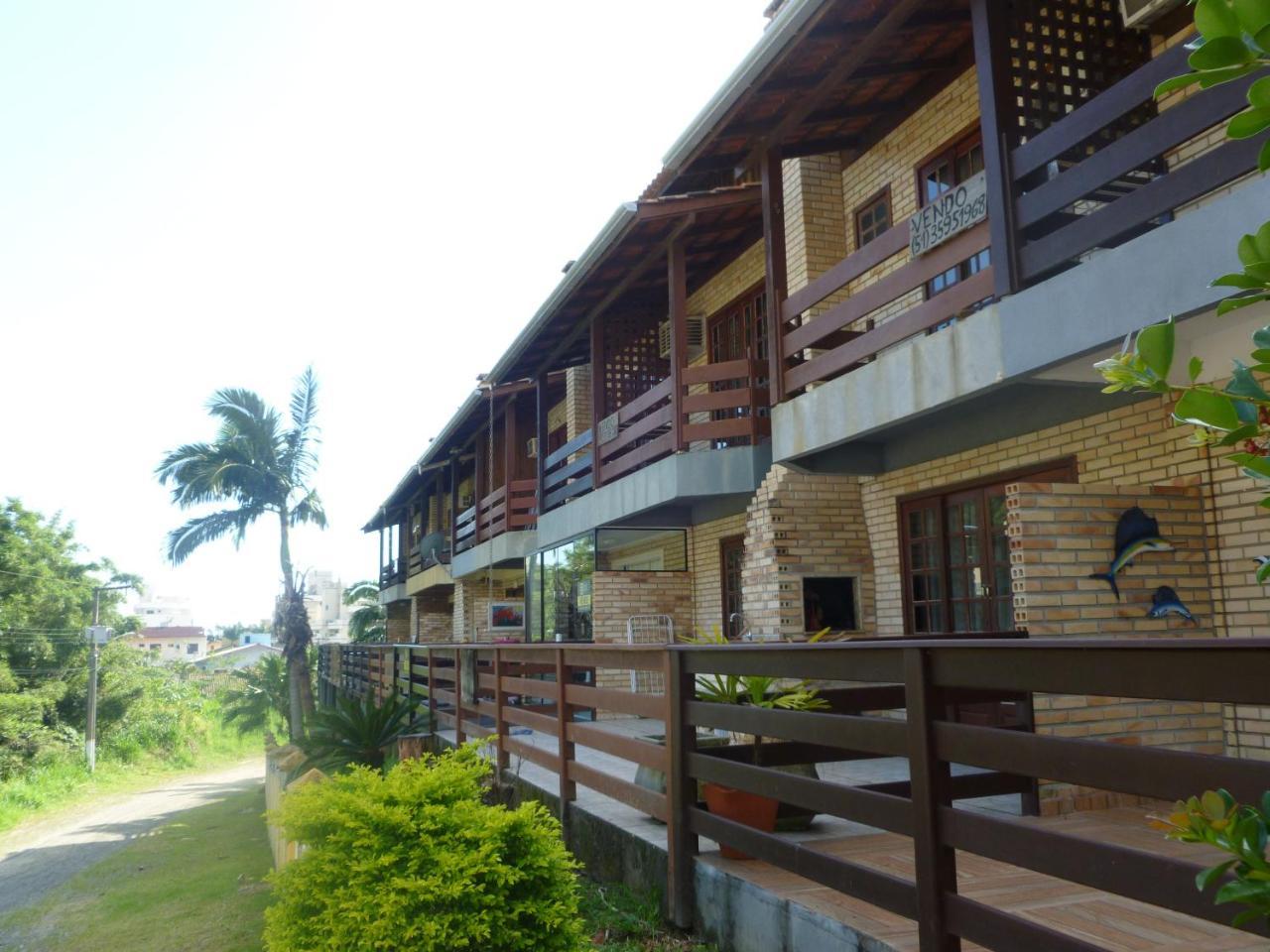 Apartamento 12 - Bombinhas - 200 Metros Da Praia Exterior foto